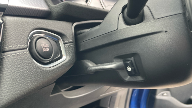 BMW 2 Series 225xe M Sport Premium 5dr Auto Hatchback